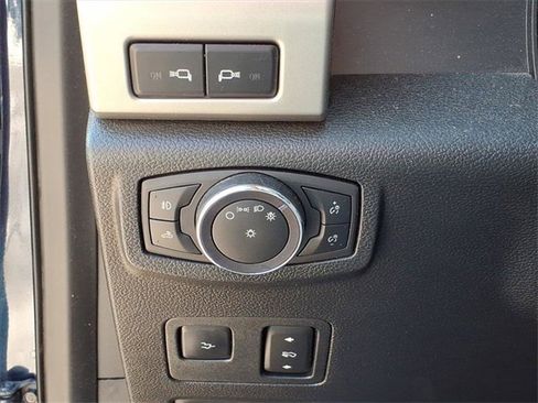 Used 2020 Ford F250 Lariat image 11