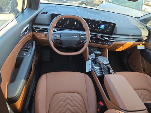 New 2026 Kia Sportage X-Line w/ X-Line Technology Package image 5