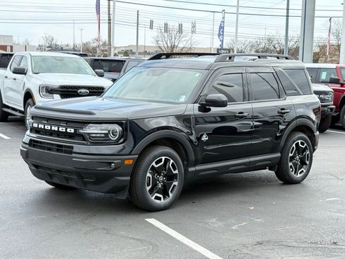 Used 2023 Ford Bronco Sport Outer Banks image 7