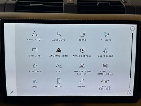 New 2025 Land Rover Defender 110 X-Dynamic SE image 15