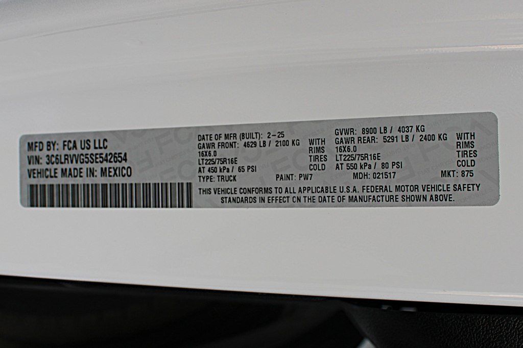 Used 2025 RAM ProMaster 2500 w/ U-Haul Equipment Group FWD image 26