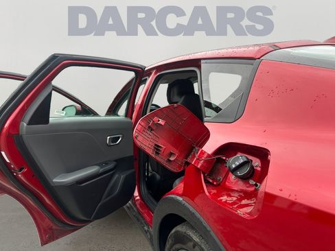 Used 2025 Kia K4 LXS image 31