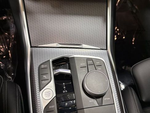 Used 2025 BMW 330i xDrive Sedan w/ Premium Package image 14