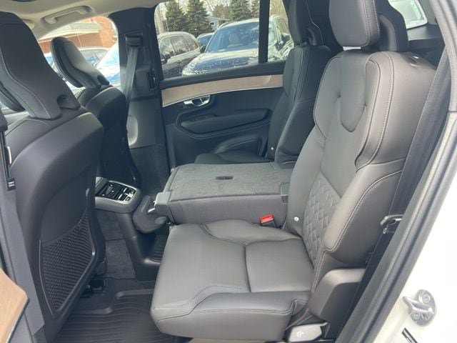 New 2026 Volvo XC90 T8 Plus w/ Protection Package Premier AWD/4WD image 21