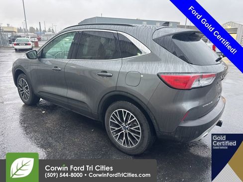 Used 2022 Ford Escape Titanium w/ Class II Trailer Tow Package image 14
