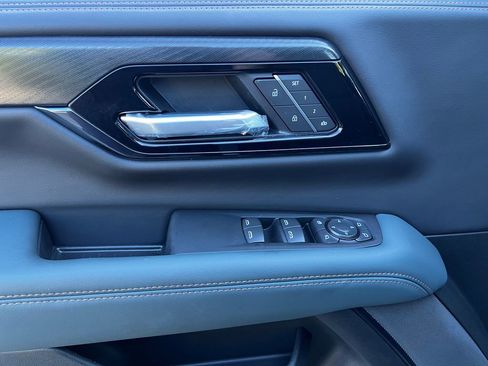 New 2026 GMC Yukon AT4 w/ AT4 Premium Package AWD/4WD image 13