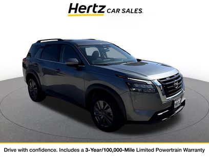 Used 2025 Nissan Pathfinder SV