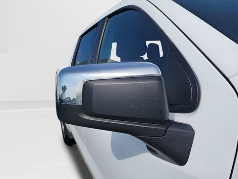 Used 2025 Chevrolet Silverado 1500 LT image 7