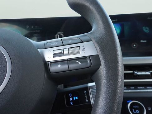 Used 2025 Hyundai Sonata SEL FWD image 12