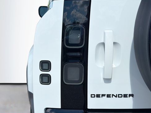 New 2026 Land Rover Defender 130 S AWD/4WD image 10
