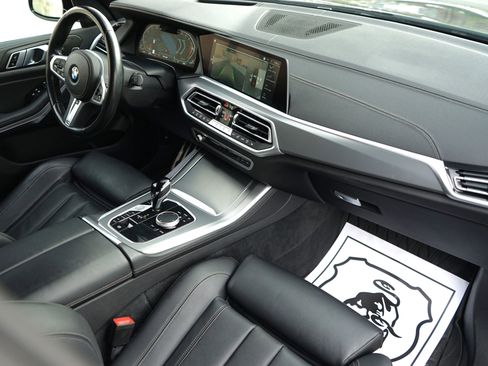 Used 2022 BMW X5 xDrive40i w/ M Sport Package AWD/4WD image 28