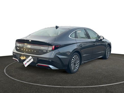 Certified 2025 Hyundai Sonata Limited image 6