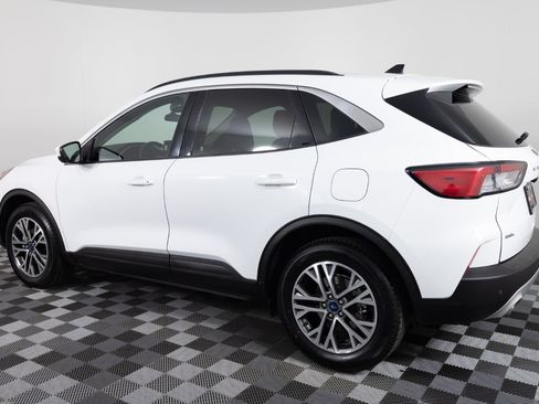 Used 2020 Ford Escape SEL AWD/4WD image 4