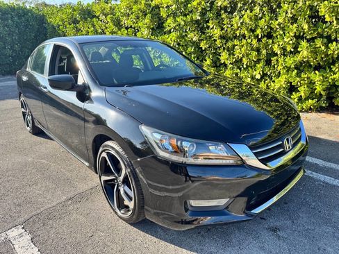 Used 2014 Honda Accord LX image 2