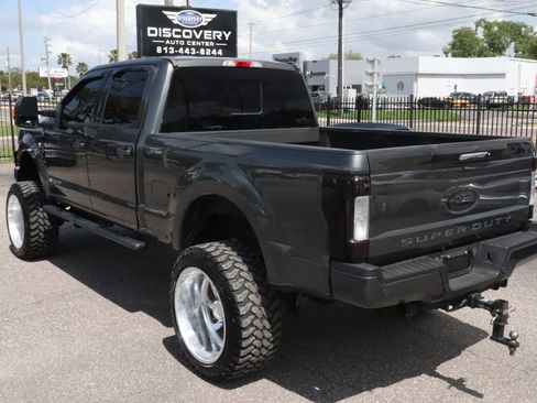 Used 2019 Ford F250 Lariat image 3