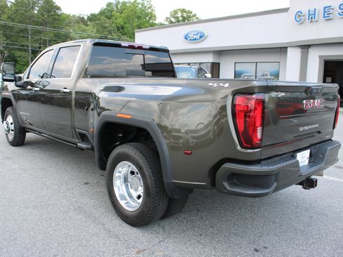 Used 2023 GMC Sierra 3500 SLT w/ SLT Convenience Package AWD/4WD image 8