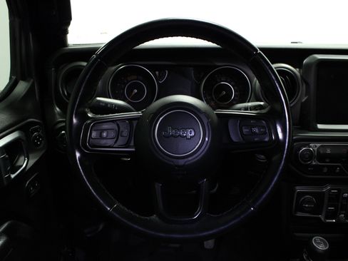 Used 2022 Jeep Gladiator Sport image 21