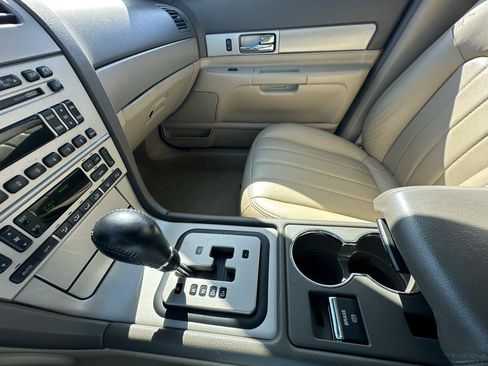 Used 2005 Lincoln LS RWD image 33