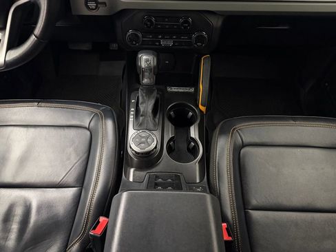 Used 2021 Ford Bronco Badlands w/ Sasquatch Package image 15