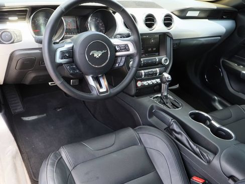 Used 2015 Ford Mustang GT Premium w/ Equipment Group 401A RWD image 11