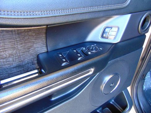 Used 2018 Ford Expedition Max Limited w/ Equipment Group 302A image 8