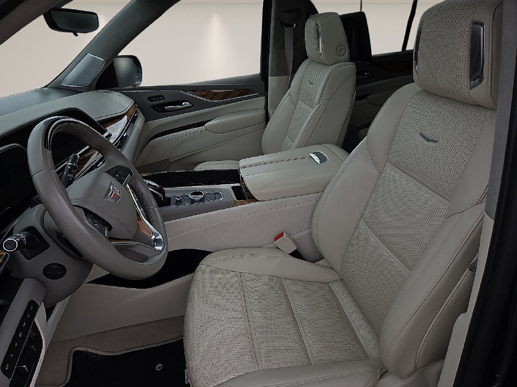 Used 2021 Cadillac Escalade Premium Luxury Platinum AWD/4WD image 17