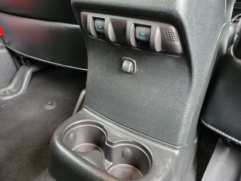 Used 2018 Jeep Wrangler Unlimited Sahara AWD/4WD image 20