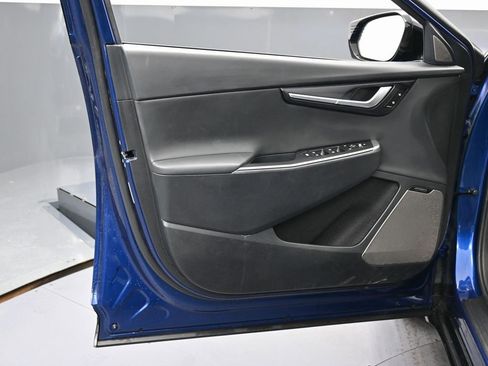 Used 2023 Kia EV6 Wind w/ Wind Technology Package image 40