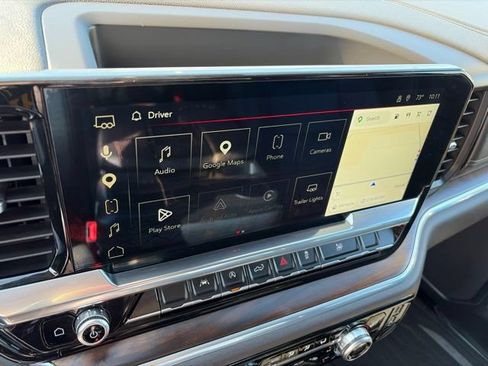 Used 2022 GMC Sierra 1500 SLT AWD/4WD image 31