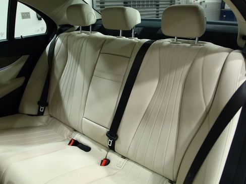 Certified 2023 Mercedes-Benz E 350 4MATIC Sedan image 30