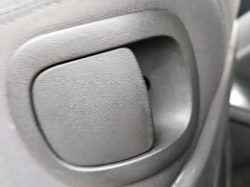 Used 2011 Dodge Challenger image 16