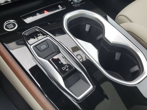 Certified 2026 Audi A6 Premium Plus w/ Premium Plus Package AWD/4WD image 28