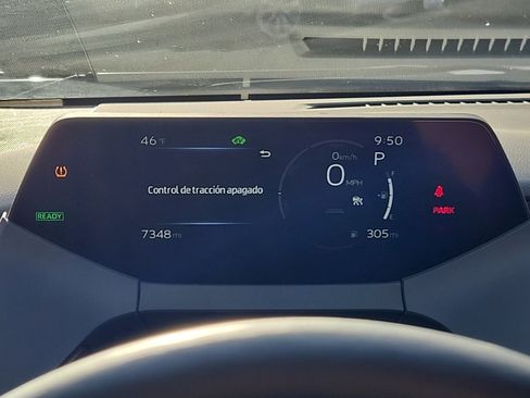 Used 2025 Toyota Prius XLE image 17