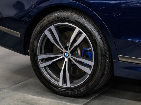 Used 2022 BMW X7 M50i w/ Executive Package image 59