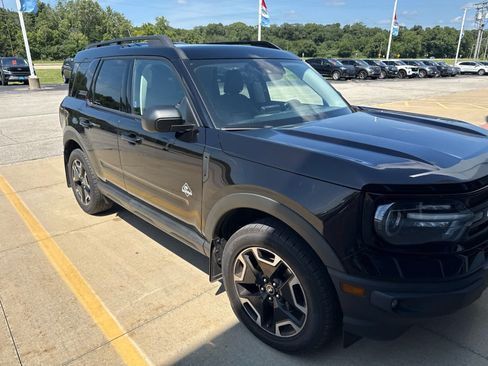 Used 2021 Ford Bronco Sport Outer Banks AWD/4WD image 3
