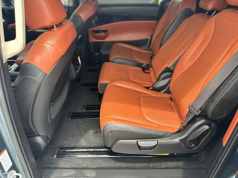 Used 2023 Kia Carnival SX Prestige FWD image 20