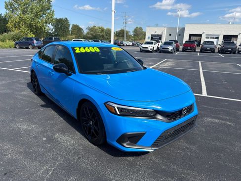 Used 2024 Honda Civic Sport image 8