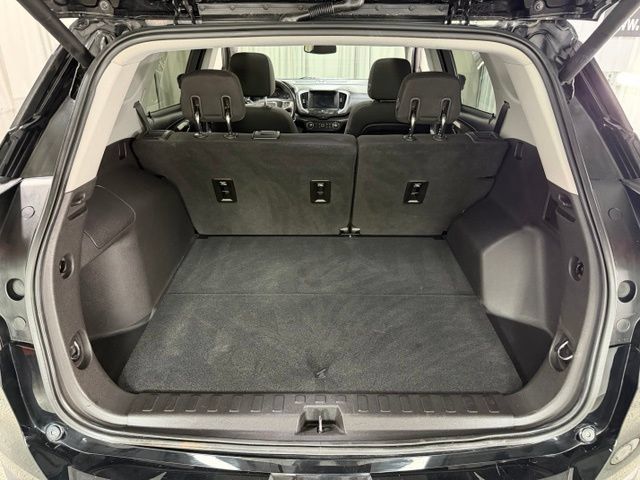Used 2018 GMC Terrain SLE w/ Driver Convenience Package AWD/4WD image 9