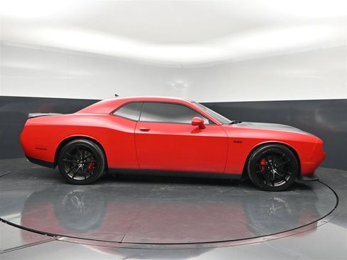 Used 2019 Dodge Challenger R/T Scat Pack w/ T/A Package RWD image 4