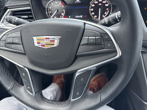 Certified 2025 Cadillac XT5 Luxury w/ LPO, Floor Liner Package image 21