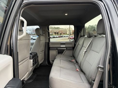Used 2018 Ford F150 XLT w/ Equipment Group 302A Luxury image 26