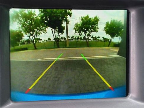 Used 2023 Dodge Charger R/T w/ Performance Handling Group RWD image 13