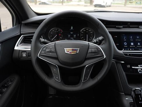 New 2026 Cadillac XT5 Luxury w/ LPO, Floor Liner Package image 41