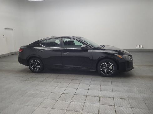 Used 2024 Nissan Sentra SV FWD image 11