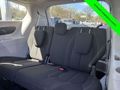 Used 2023 Chrysler Voyager LX FWD image 27