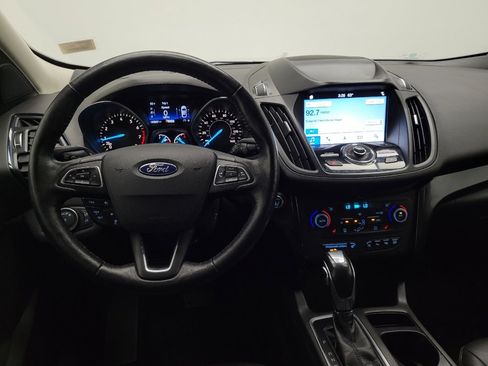 Used 2019 Ford Escape Titanium image 22