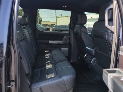 Used 2025 Ford F150 Platinum AWD/4WD image 17