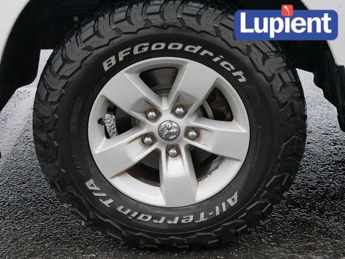 Used 2017 RAM 1500 Express image 12