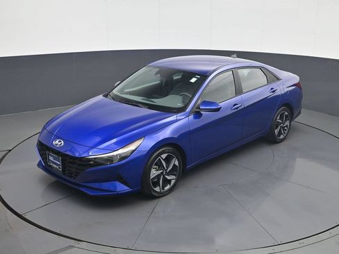 Certified 2023 Hyundai Elantra SEL w/ Convenience Package FWD image 14