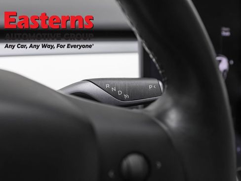 Used 2018 Tesla Model 3 Long Range image 13